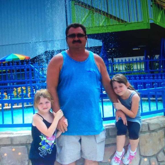 Meet your Posher, Taylor - Picture 1 of 1